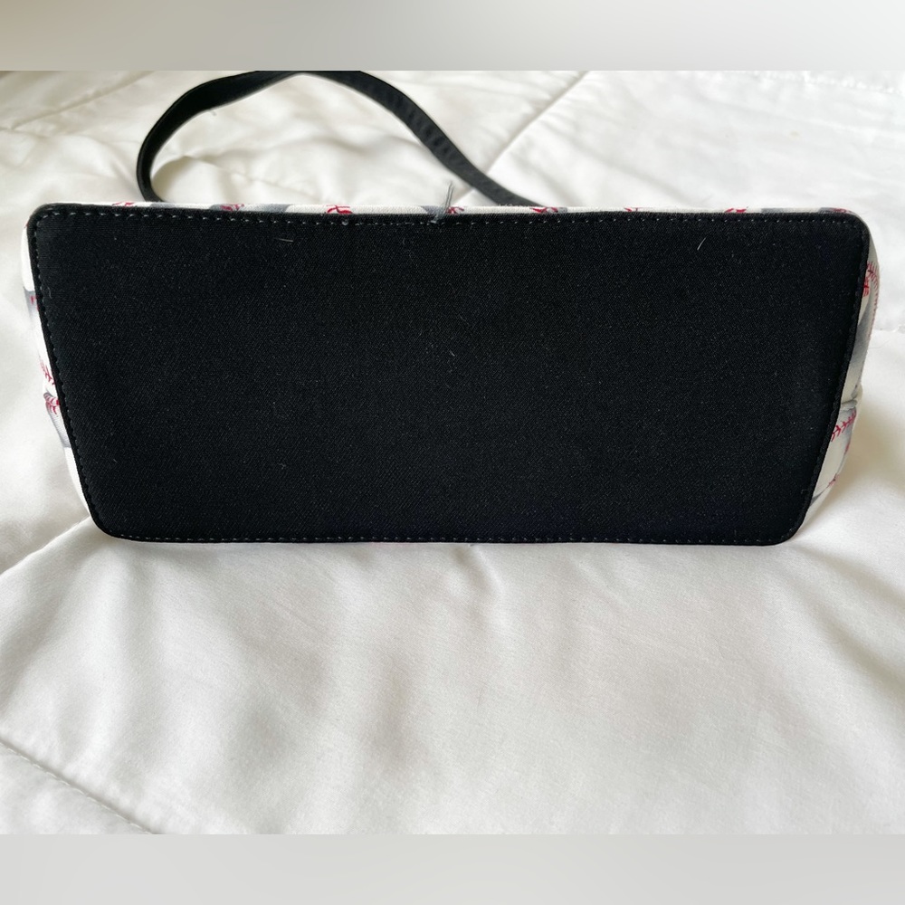 Purse - Picture 3 of 6
